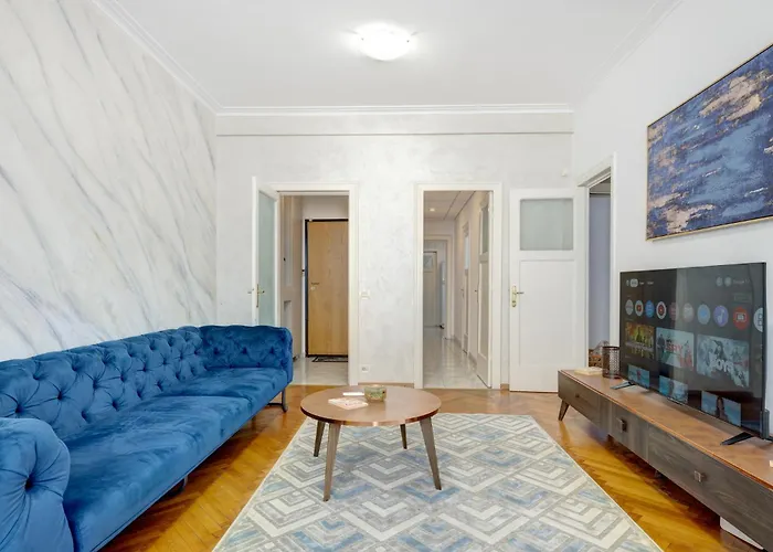 2 Bedroom - Romanian Athenaeum * Бухарест