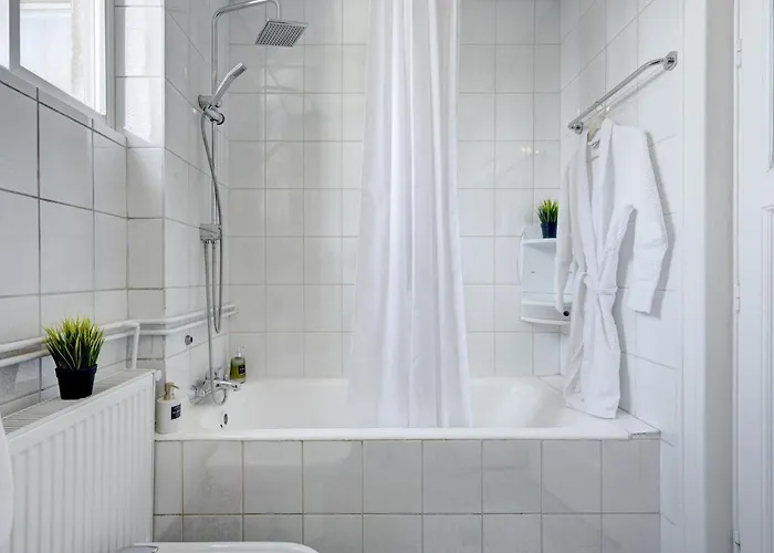Appartement 2 Bedroom - Romanian Athenaeum Boekarest